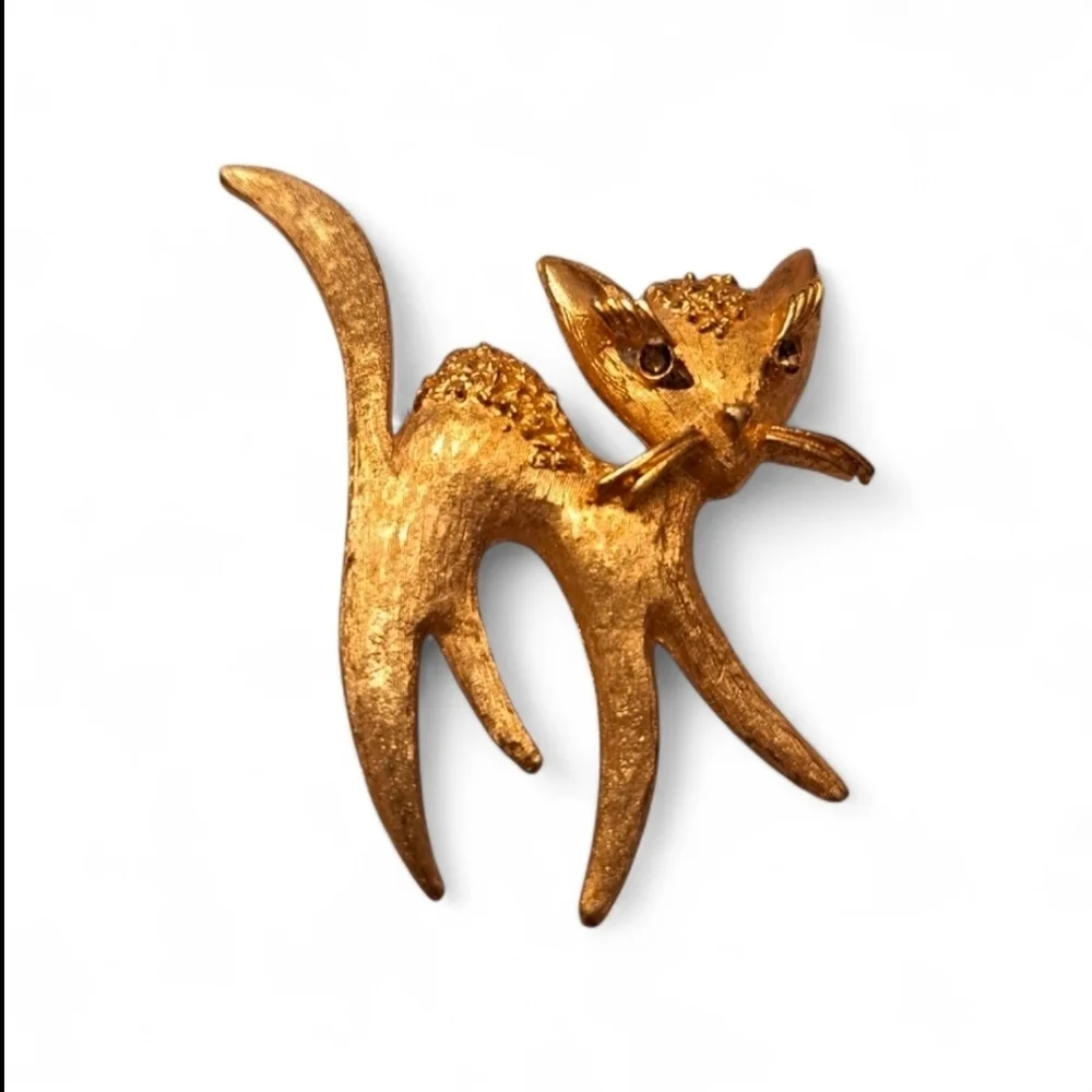 Vintage Gold-Tone Textured Cat Brooch